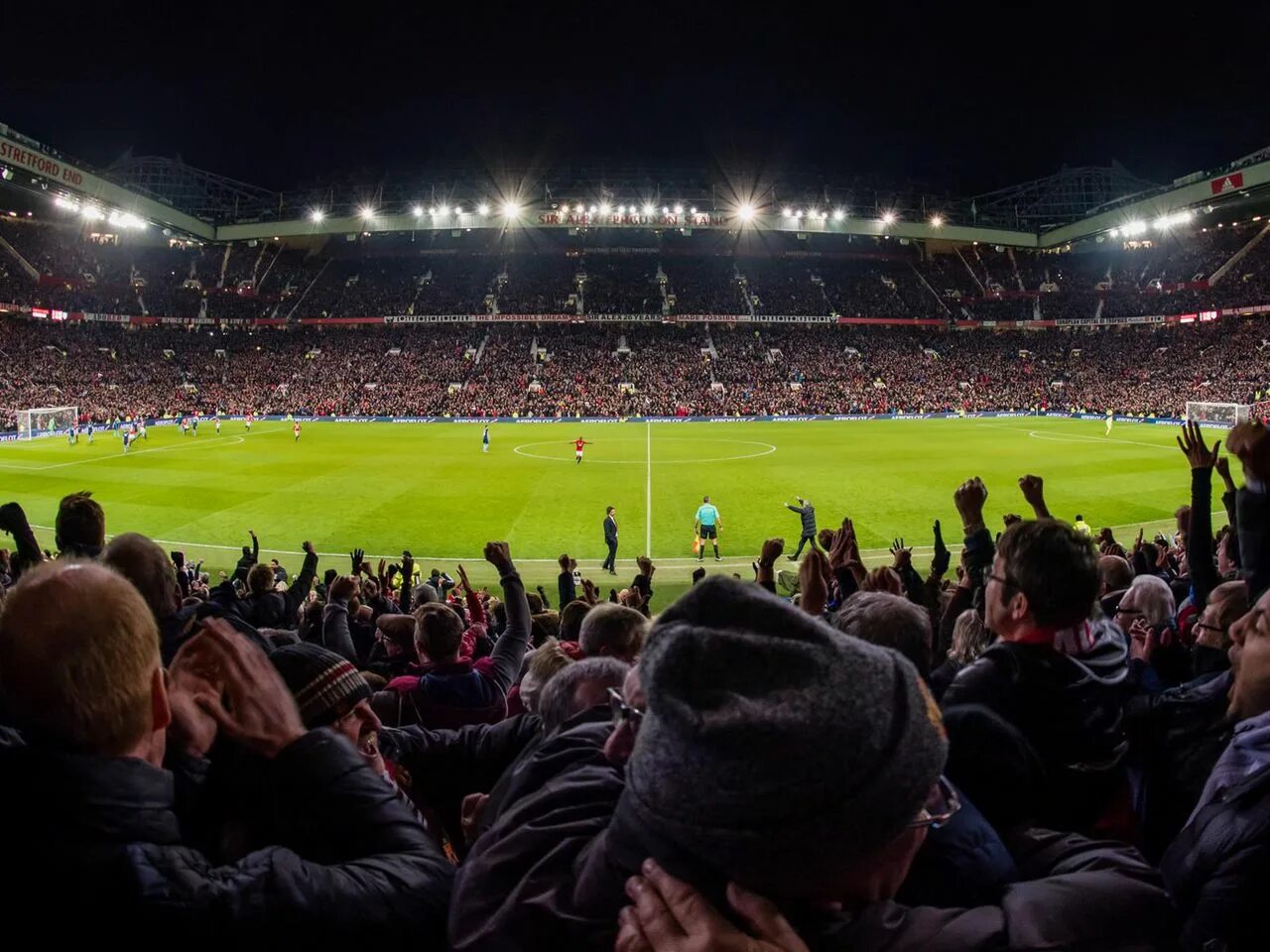 Full fans. Имп супер фанат. Лутон стадион. Man city fans. Full fans.