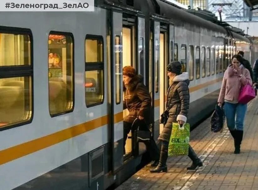 Москва 2024 поезд. Сбой электричек белорусского. Сбой электричек белорусского. Сбой электричек белорусского. Опоздание электрички фото.