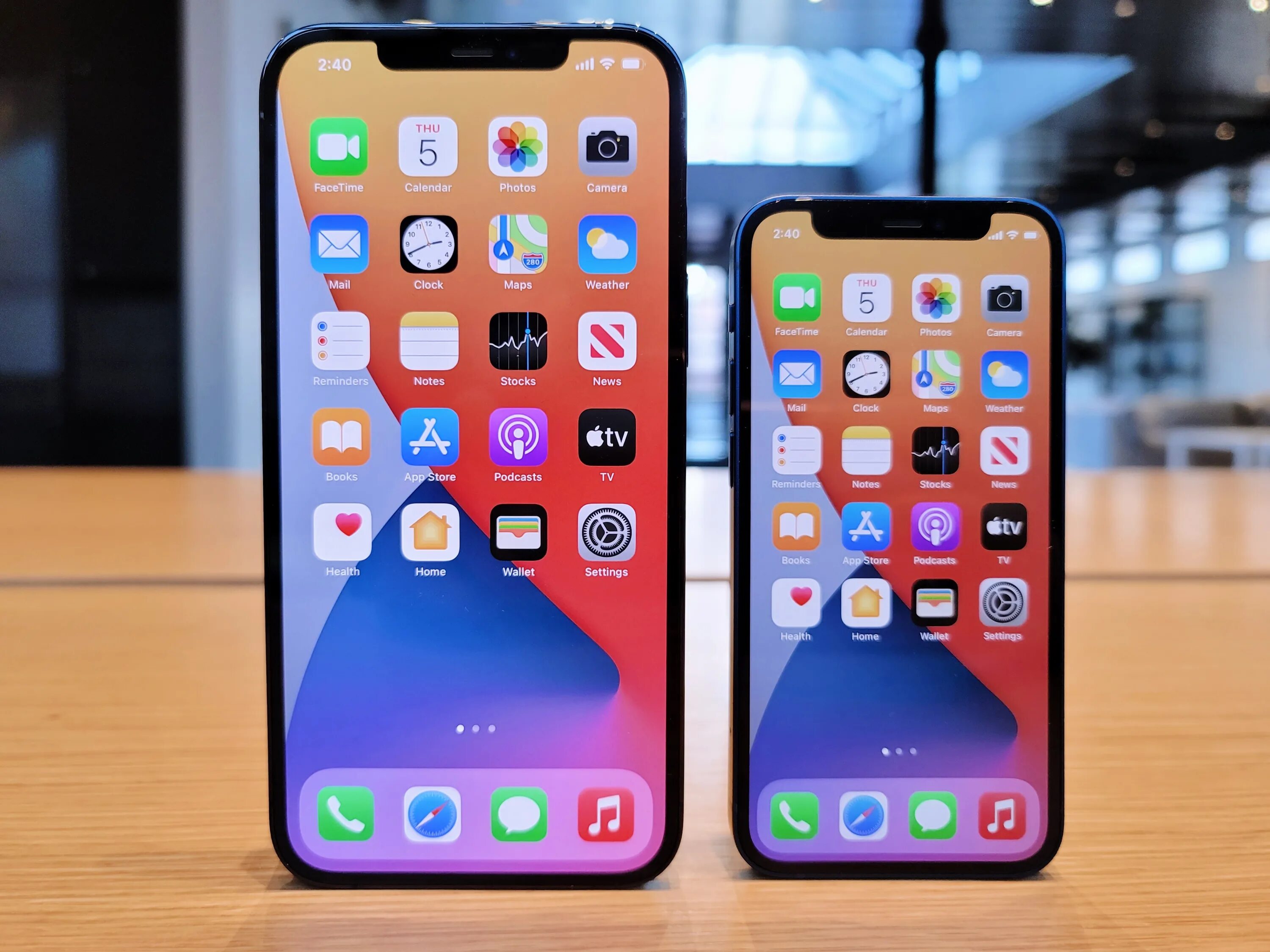 Что лучше iphone 12 pro. Iphone 12 Max. Apple 12 Pro Max. Iphone 12 Pro Mini. Iphone 12 Pro Max Mini.