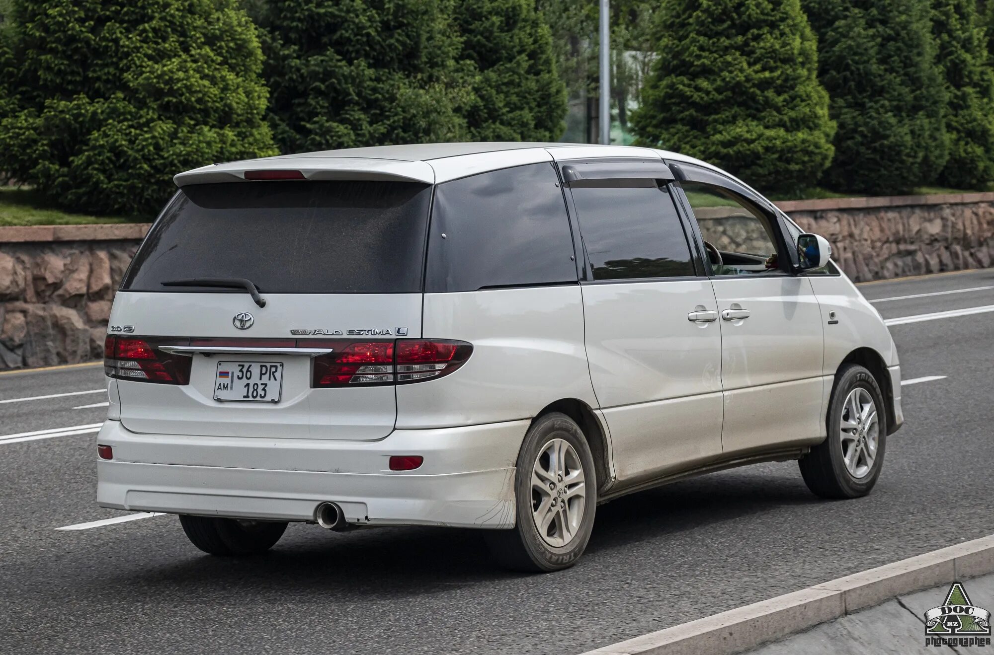 Toyota Эстима. Минивэн Тойота Эстима 2006. Тойота Эстима минивэн 2010. Тойота Эстима 2008.