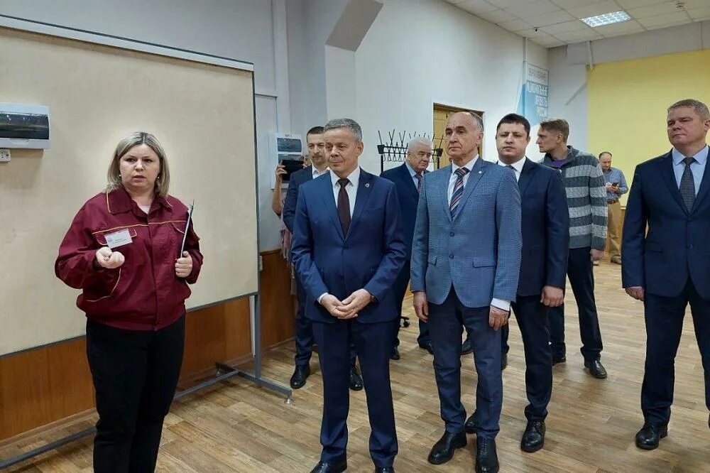 Юридический центр железногорск курская. Новости железногорска. Железногорские новости курской. Жена мера г железногорск курской обл. Торжественное открытие.