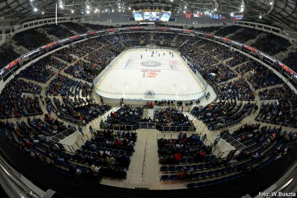 Ланксесс-арена кельн. Самый большой хоккейный стадион. Самый большой хоккейный стадион. Нью йорк хоккейная арена. Монреаль хоккейный дворец.