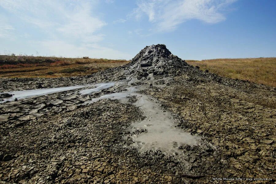 Локбатан (грязевой вулкан). Булганакские вулканы керчь. Вулкан в крыму. Локбатан (грязевой вулкан). Грязевой вулкан джау-тепе.