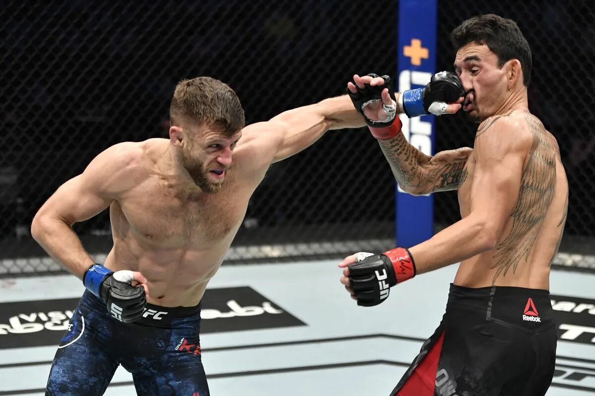 Ufc логотип. Ufc espn 26 лого. Ufc live. Ufc live streaming. Розенструйк льюис.