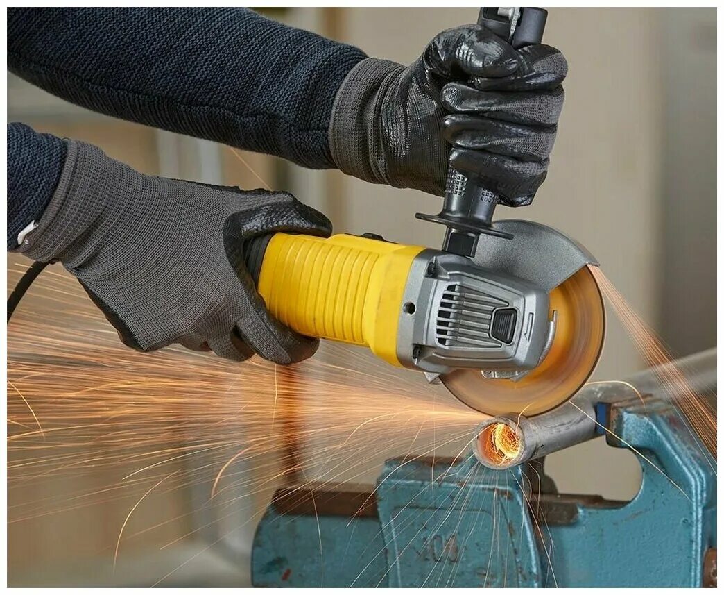 Bosch gws 7-115 professional. Болгарка для зачистки металла. Milwaukee ag 800-125 e 4933451211. Корщетка-насадка для ушм, d115мм, гайка м14, "fit" ар. Болгарка для зачистки металла.