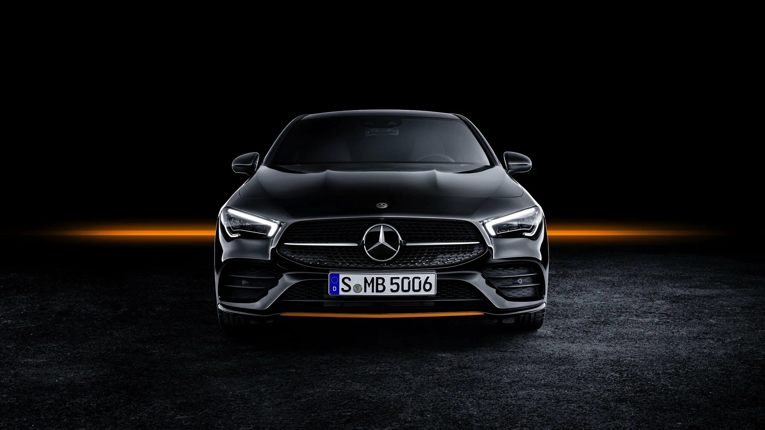 Мерседес на черном фоне. Mercedes Benz CLA 2021. Mercedes CLA AMG 2022. Мерседес Бенц АМГ 2019. Mercedes CLA 2019.