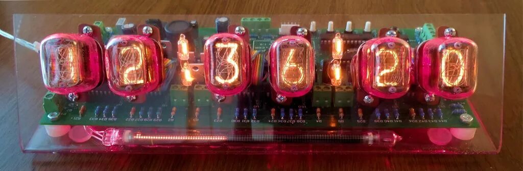 Ин-12 часы esp-12. Часы на лампах ин-12. Газоразрядные индикаторы ин-12. Газоразрядные индикаторы ин-12. Газоразрядные лампы ин-12.