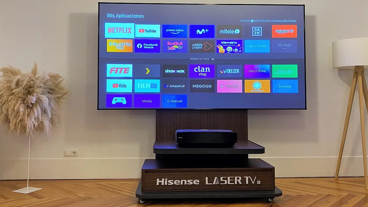 Как установить телевизор хайсенс. Hisense 100l5f. Hisense Laser TV 100l5f. Телевизор Laser Hisense 100l5f. Hisense Laser TV l5g 120.