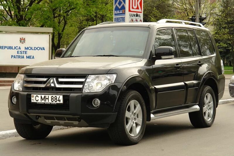 Mitsubishi pajero v6. Mitsubishi Pajero Wagon. Mitsubishi Pajero IV 2006. Митсубиси Паджеро 8.