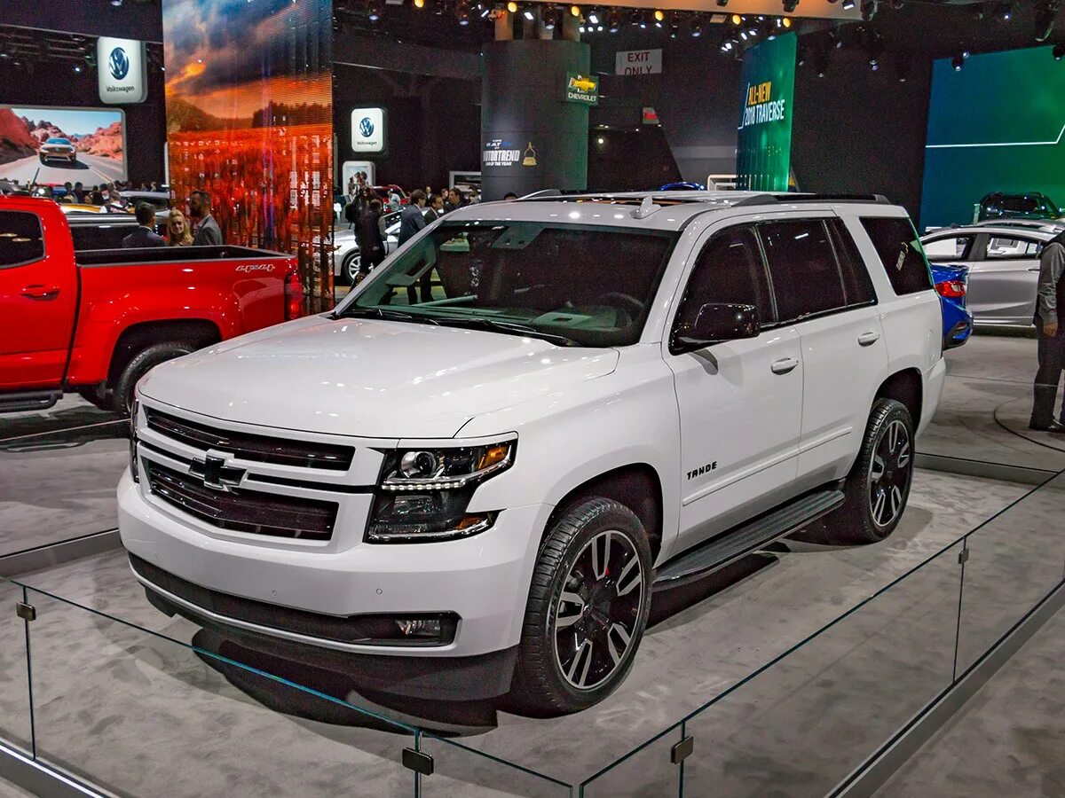 Купить шевроле тахо новый. Chevrolet Tahoe 2018. Шевроле Тахо 2018. Шевроле Тахо 2020. Шевроле Тахо черный 2018.