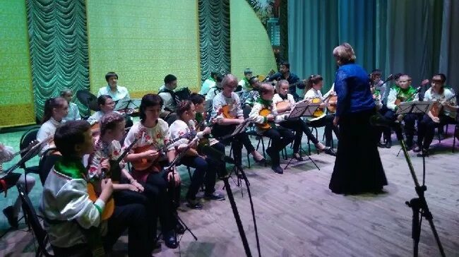 Белый цветок символ милосердия. Концерт белый цветок. Белый цветок благотворительная акция своими руками. Белый цветок 2021 симферополь. Праздник милосердия и благотворительности белый цветок.