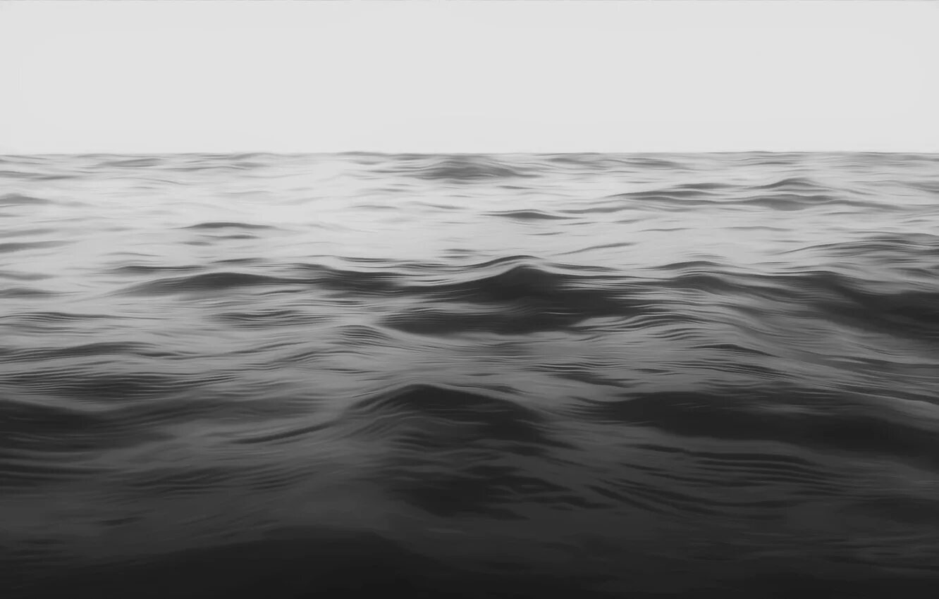 Черная вода далеко. Море. Темные воды. Черная вода. Море чб.
