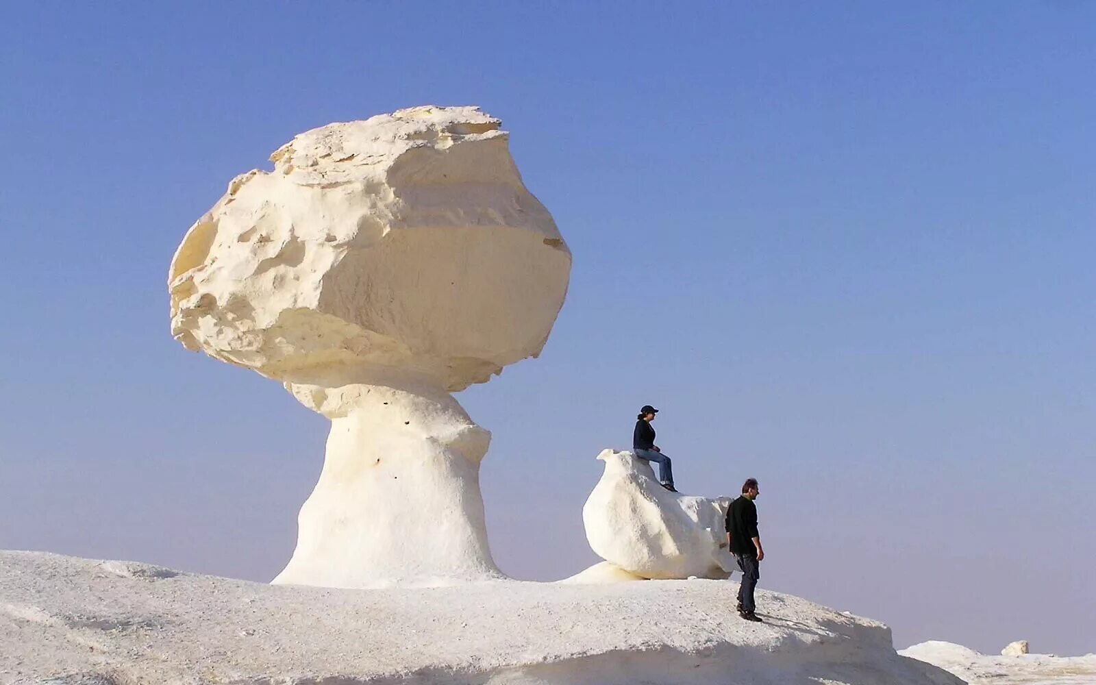 белая пустыня, фарафра, египет. пустыня с белым песком. белоснежные пески.