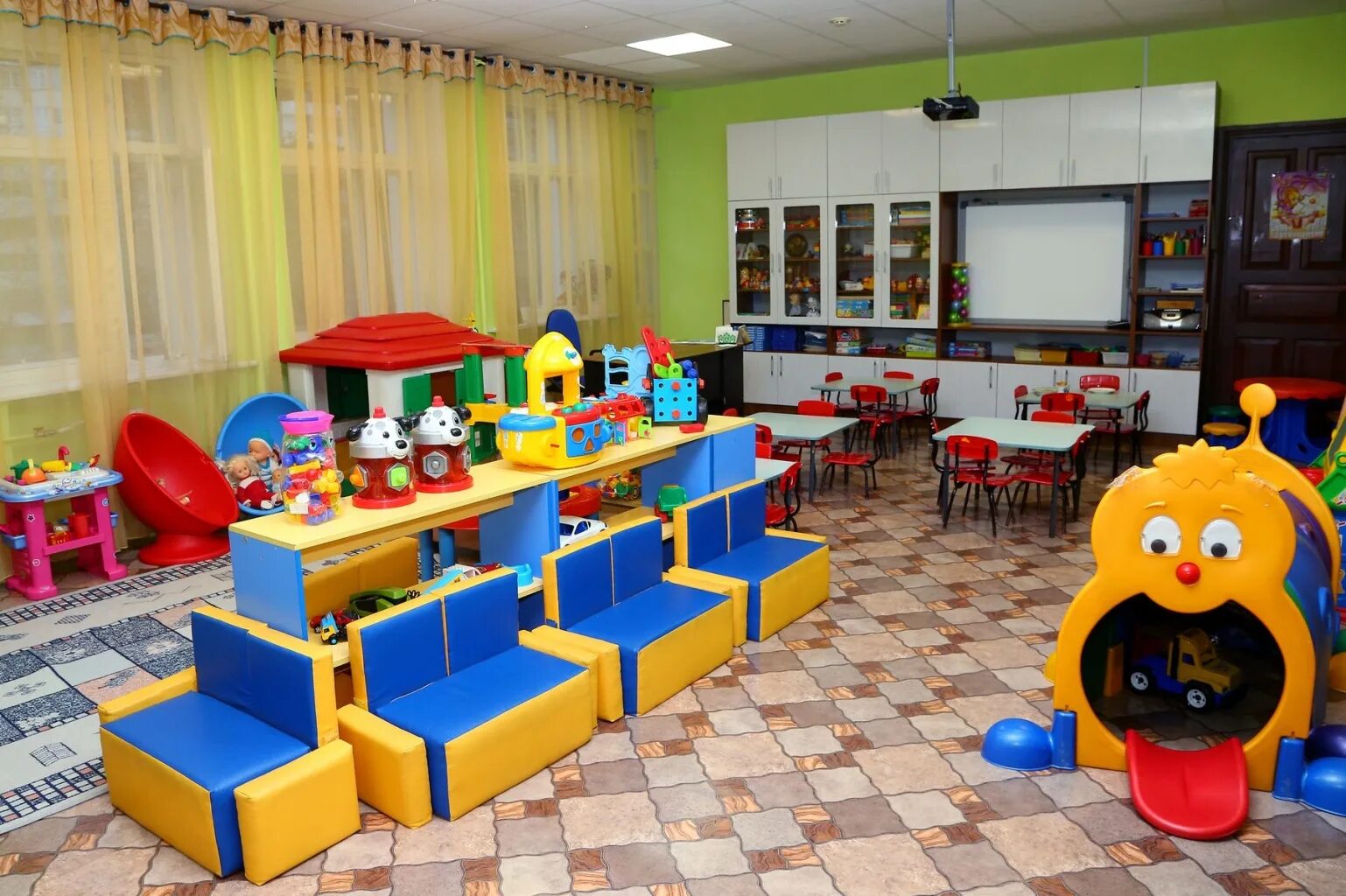 Красивые детские сады в россии. Садик екб. Частный садик екатеринбург. Ясли екатеринбург. Детский сад 35 екатеринбург академический.