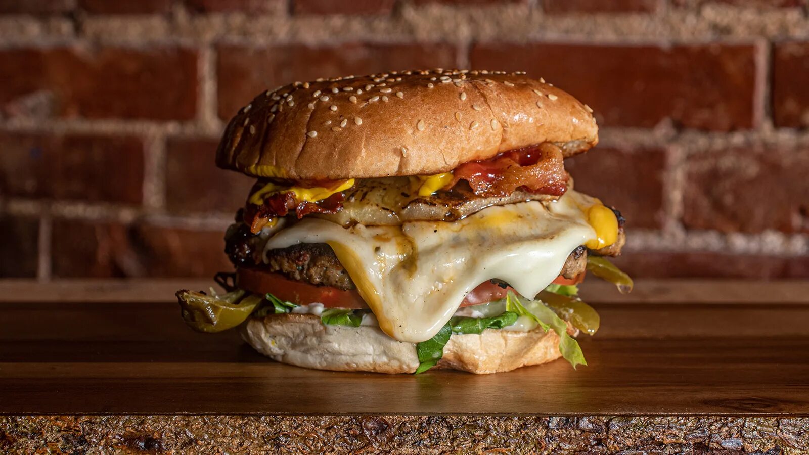 Бомжбургер. Бургер. Cure bar. Самый дешевый бургер. Самый дешевый бургер.