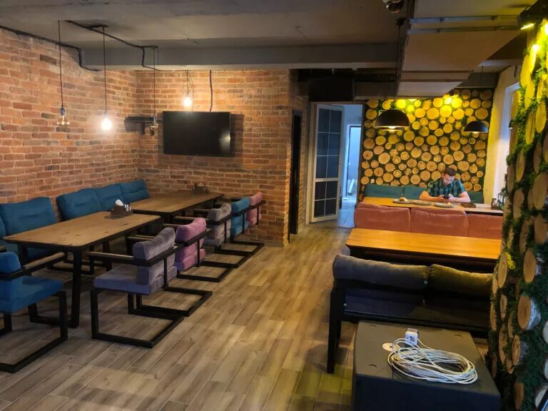 бары барановичи. бары барановичи. девическая бурбон бар. клубная 6.