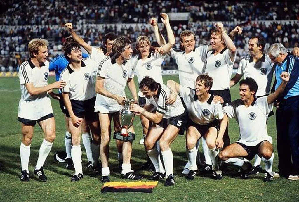 Германия сколько раз чемпионы. Сборная Германии евро 1984. ФРГ чемпион Европы по футболу 1980. Сборная ФРГ евро 1980. ФРГ чемпион Европы 1972 по футболу.