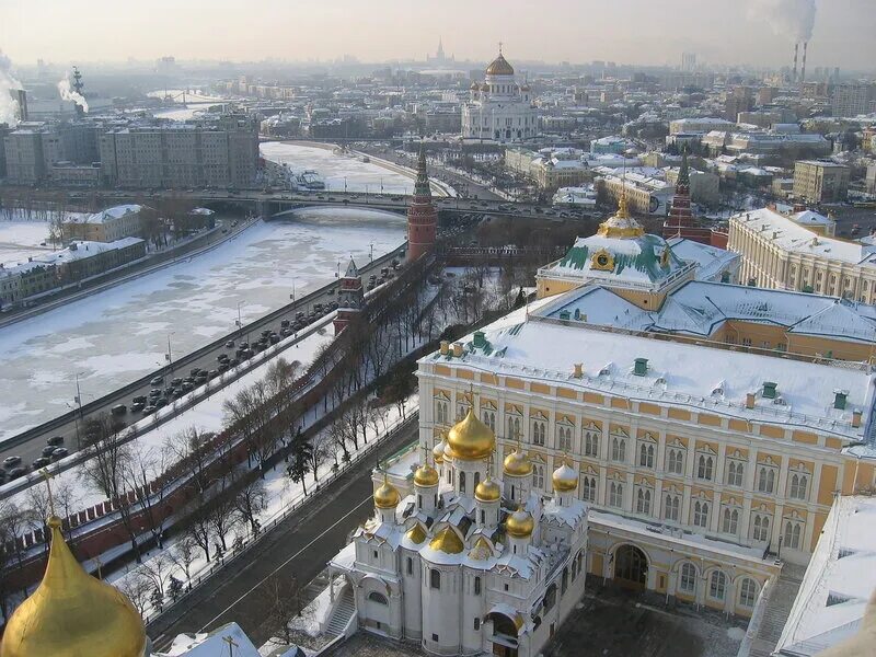 До скорой встречи москва. Покажи мне москву. Привет из москвы картинки. Москва прикол. Жить в москве.