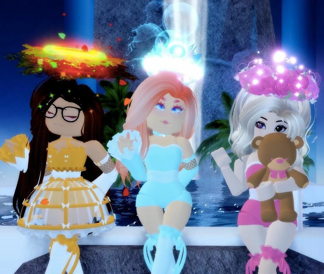Roblox friend button. Roblox девочки. РОБЛОКС 2 девочки. Красивые девочки из РОБЛОКСА. Девочка в РОБЛОКСЕ.