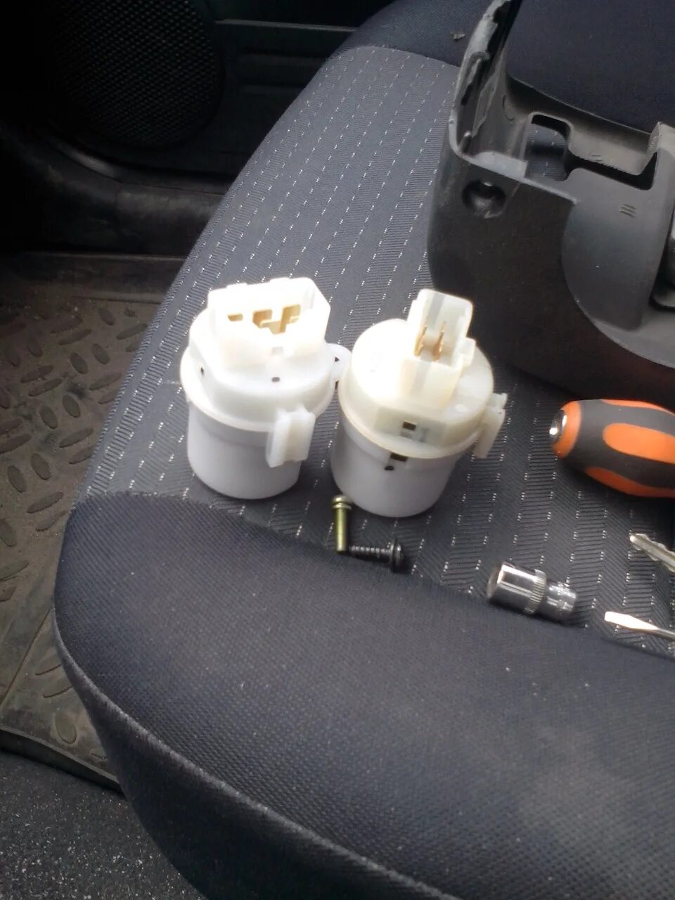 Контактная группа замка зажигания outlander 2002. Контактная группа гетц. 4. Штекер для контактной группы гетц. Контактная группа хендай гетц.