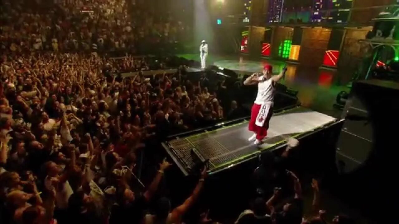 Эминем 2005 концерт. Eminem Live 2022. Эминем концерт в Детройте 2002. Концерт Эминема 2004. Your new live