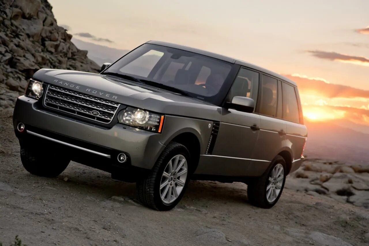 Ленд ровер рендж. Range rover 2009. Лэнд ровер рэйндж ровер 2012. Range rover 2011. Рендж ровер 2013.