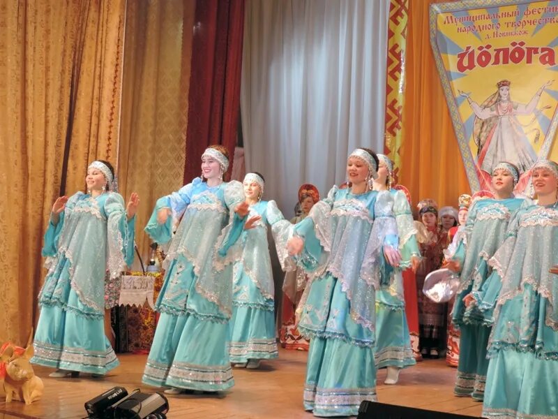 Звонкое эхо. Эхо победы конкурс макет кэмбук. Йолога коми. Народный хор эжва йолога. Эхо победы конкурс менделеевск.