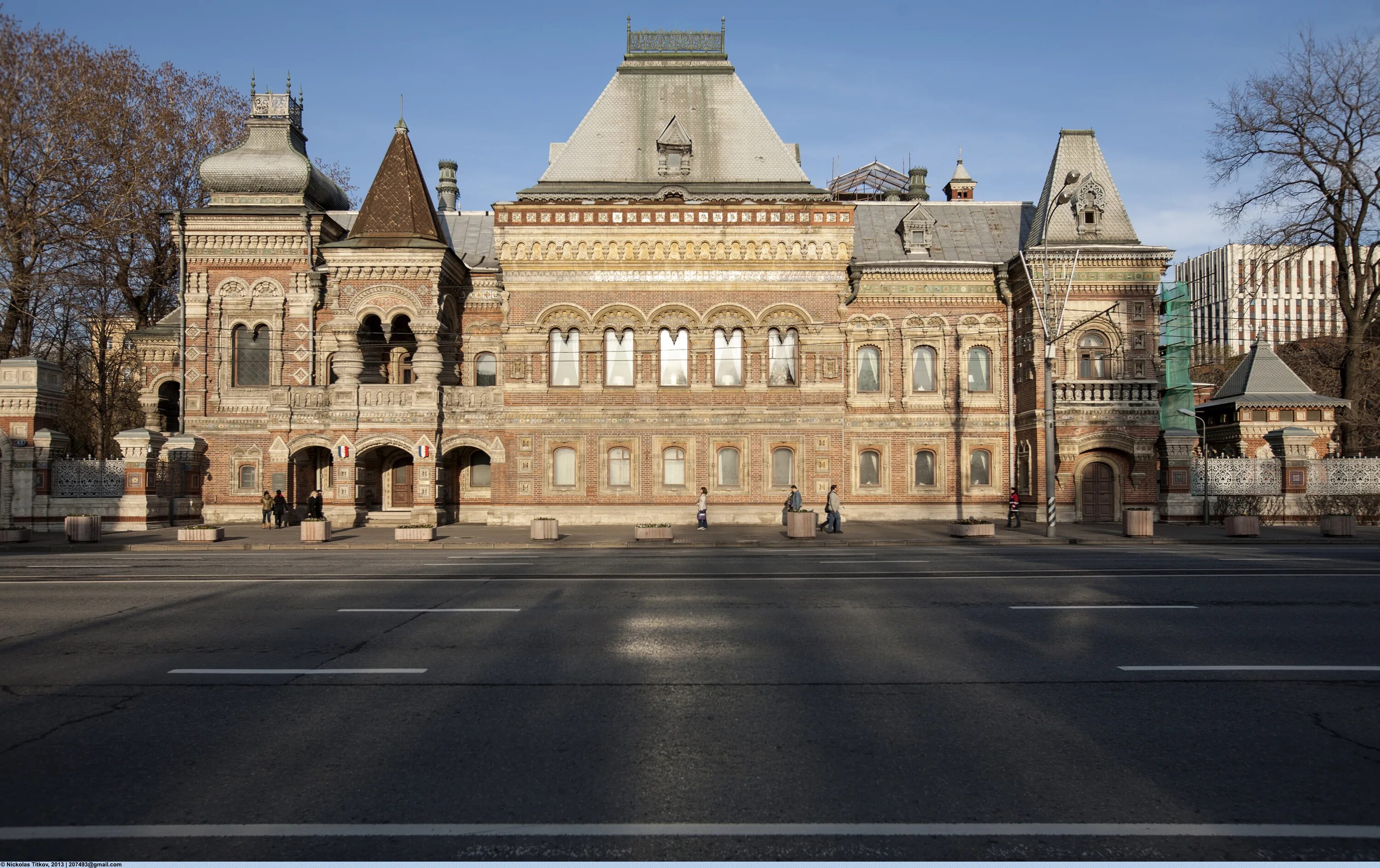 Посольство россии во франции здание. Французское посольство в москве. Посольство франции в москве. Сайт посольства франции в москве. Посольство франции в москве.