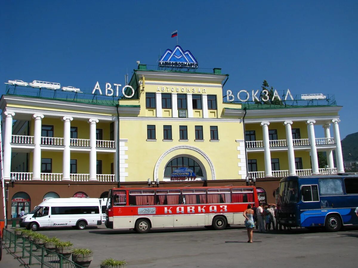 Жд вокзал автобус 30. С жд вокзала до автовокзала. Жд вокзал автобус 30. Схема автобусных маршрутов сызрань. Как на каком автобусе можно добраться от.