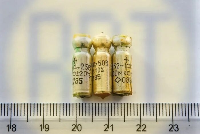 Конденсатор к52 содержание. Конденсатор к52-1б. конденсатор к52-1. танталовый конденсатор к52. конденсаторы к52 1бм,м.