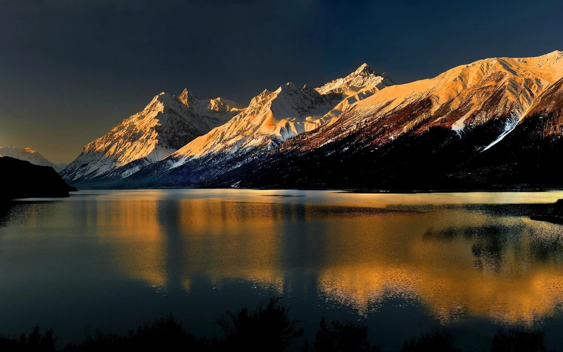 Www bing com image. Высокогорный Тибет. Аляска Тибет. Пейзаж горы. Горное озеро.