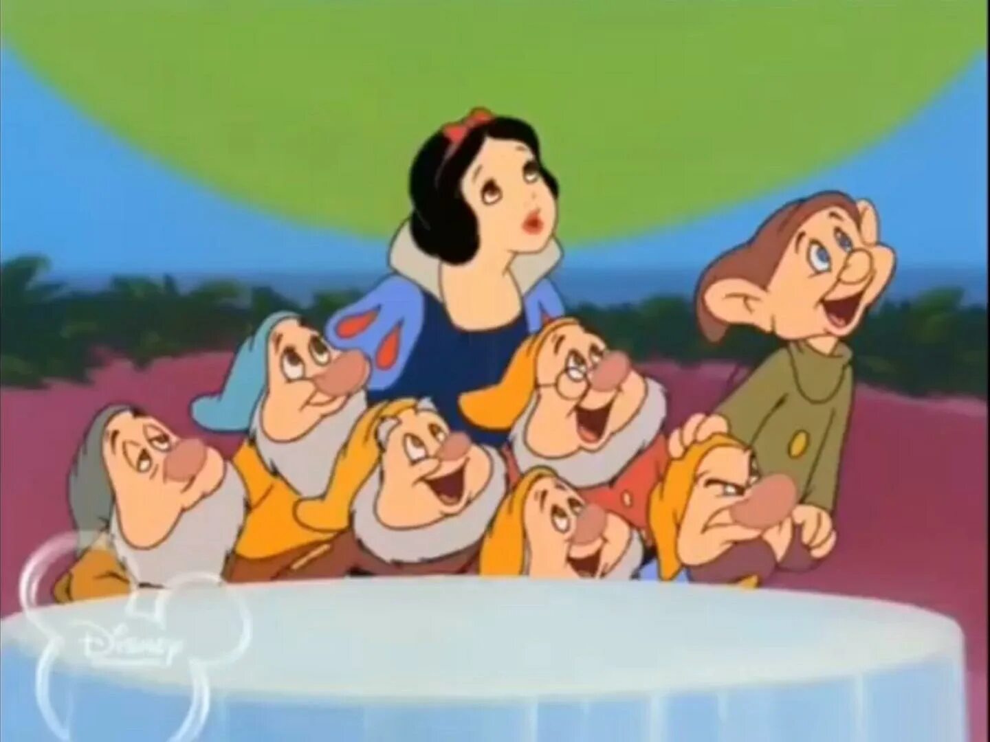 Дом микки дом злодеев. Мышиный дом мультсериал 2001–2003. Мышиный дом 2003. Мышиный дом 2003. Дом микки мышиный дом.