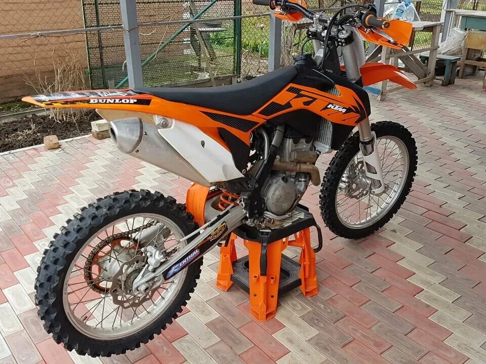 Крос бу. Ктм 250 кросс. ktm sx250f 2013. кроссовый ktm 250 оранжевый. ktm кросс 2013.