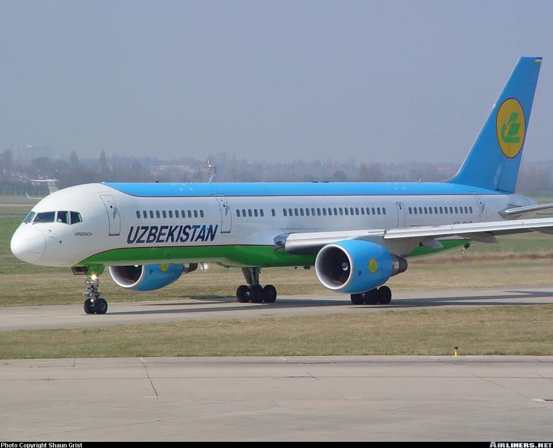 Узбекистан Эйрвейз 757. Самолёт Uzbekistan Airways 757. Boeing 757. Самолет Боинг 757 Узбекистон хаво йуллари. Сайт узбекистанских авиалиний