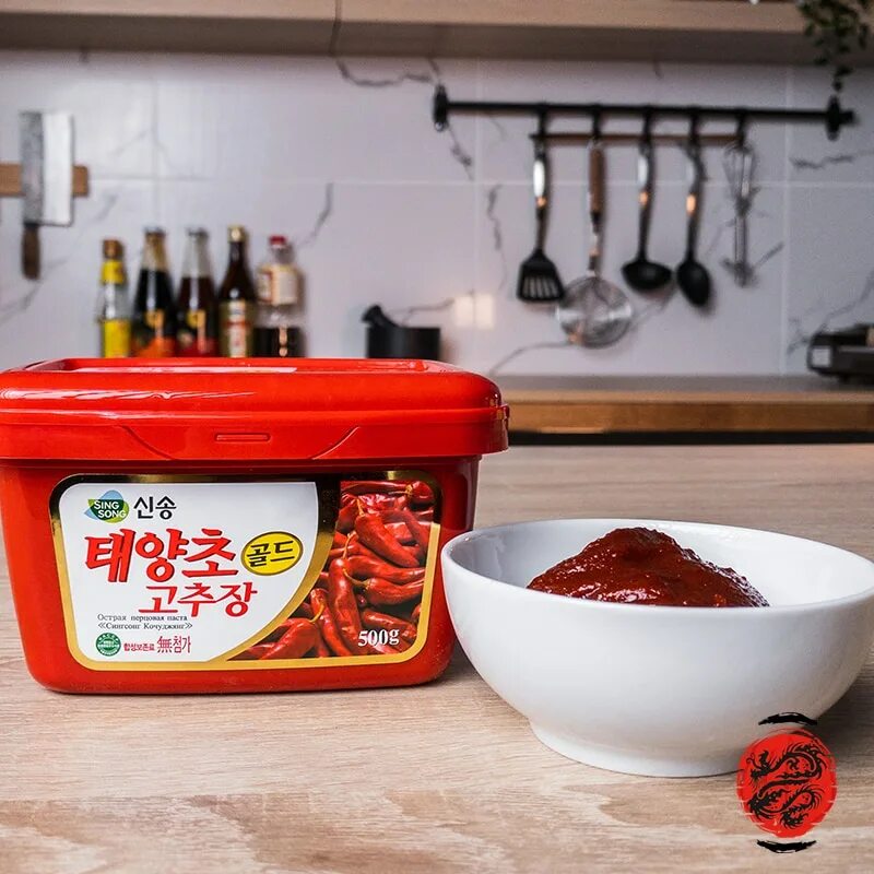 Кочудян. Перцовая паста кочудян. корейская перцовая паста кочудян. паста перцовая кочудян 500 г. кочхуджан корейская соевая паста.