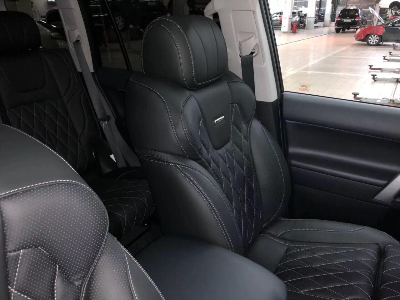 Чехлы на сиденье прадо. Чехлы на сиденье прадо. Чехлы на тойота прадо 120. Адаптивный подголовник прадо 150 дизель. Чехлы на сиденье прадо.