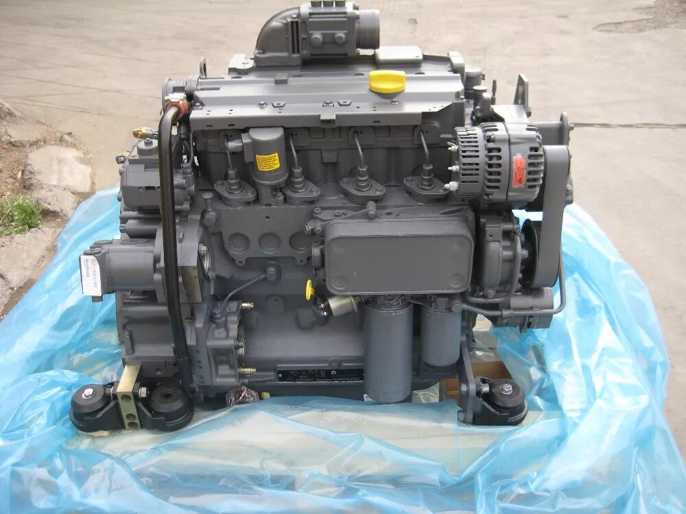 Двигатель дойц 4 цилиндровый. Deutz bf4m2012. двигатель deutz bf4m. двигатель deutz bf4m2012. deutz bf4m2012c тнвд.