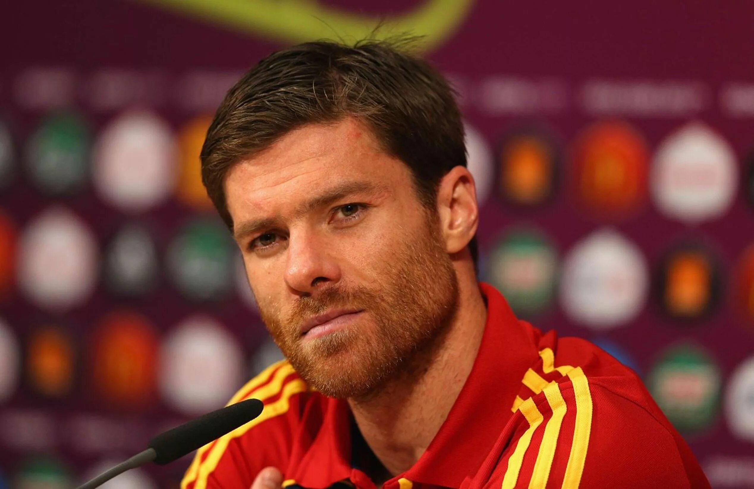 Хаби Алонсо. Хави Алонсо. Xabi Alonso футболист. Хаби Алонсо Ливерпуль. Хаби алонсо википедия