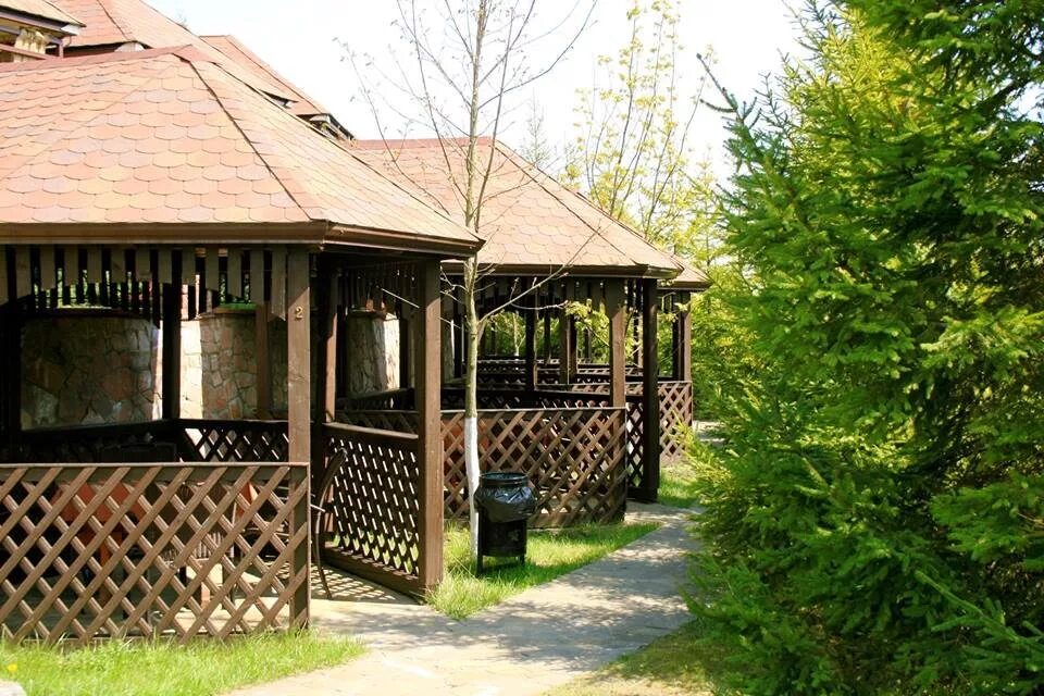 Ресторан с беседками. Беседка ресторан. беседки для кафе. ресторанные беседки. каменная беседка.