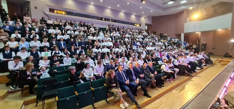 Мы с маяка озерск. Озёрск-74 новости ,концерт в дка мояк на выборах.