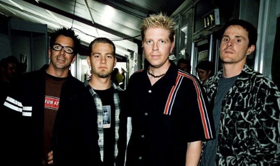 The offspring dirty magic. Группа the offspring 1996. группа the offspring в молодости. группа the offspring 1984. the offspring в молодости.