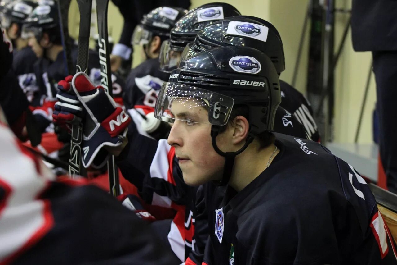 комета хоккейный клуб самара 2010. сын василия кошечкина максим майоров. максим майоров хоккеист сын кошечкина. илья клиновский комета самара. комета самара хоккей.