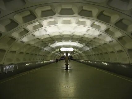 Станция метро красногвардейская