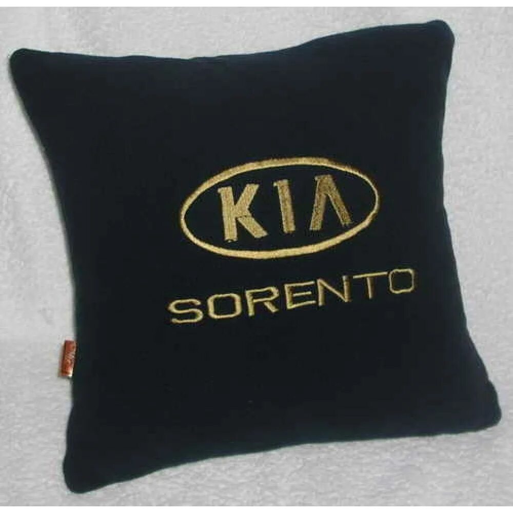 Подушки киа купить. Подушка Kia. Подушка с логотипом Kia. Подушка в машину с логотипом Киа. Подушки в машину с логотипом Kia.