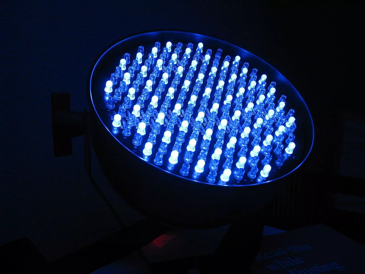 Технология светодиодов. Светодиодная лампа. Светодиодные источники света. Светодиодные осветительные приборы. Лампы освещения светодиодные.
