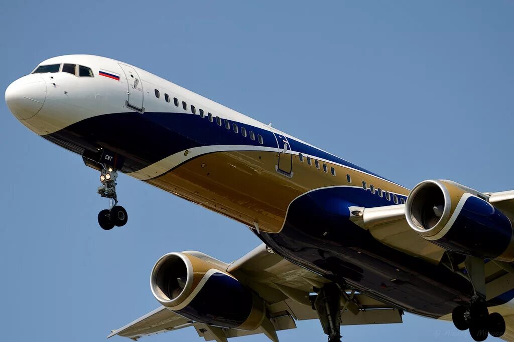 Ai fly. Аэробус а330 i fly. авиакомпания fly airlines. ай флай авиакомпания самолеты. а333 самолет ай флай.