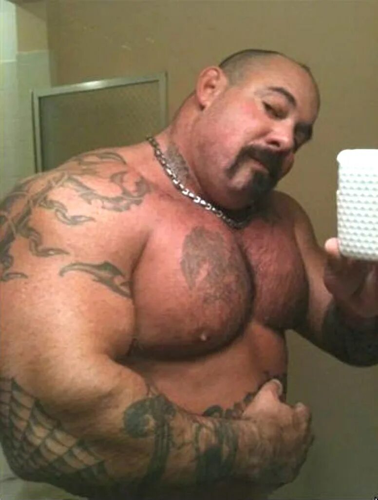 Big daddy cock. Muscle Bear bull. Muscle Daddy bull. Muscle Chub. Beefy chubby man.