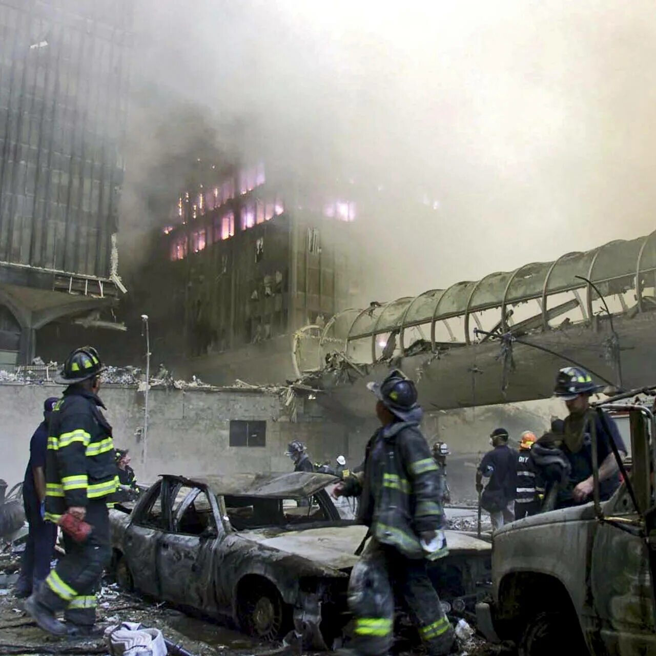 Количество жертв теракта 11 сентября. Теракт 11 сентября в Нью Йорке. Трагедия в Нью-Йорке 911.