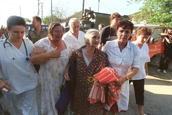 Захват роддома. Буденновск 14 июня 1995 года. Захват больницы в Буденновске.