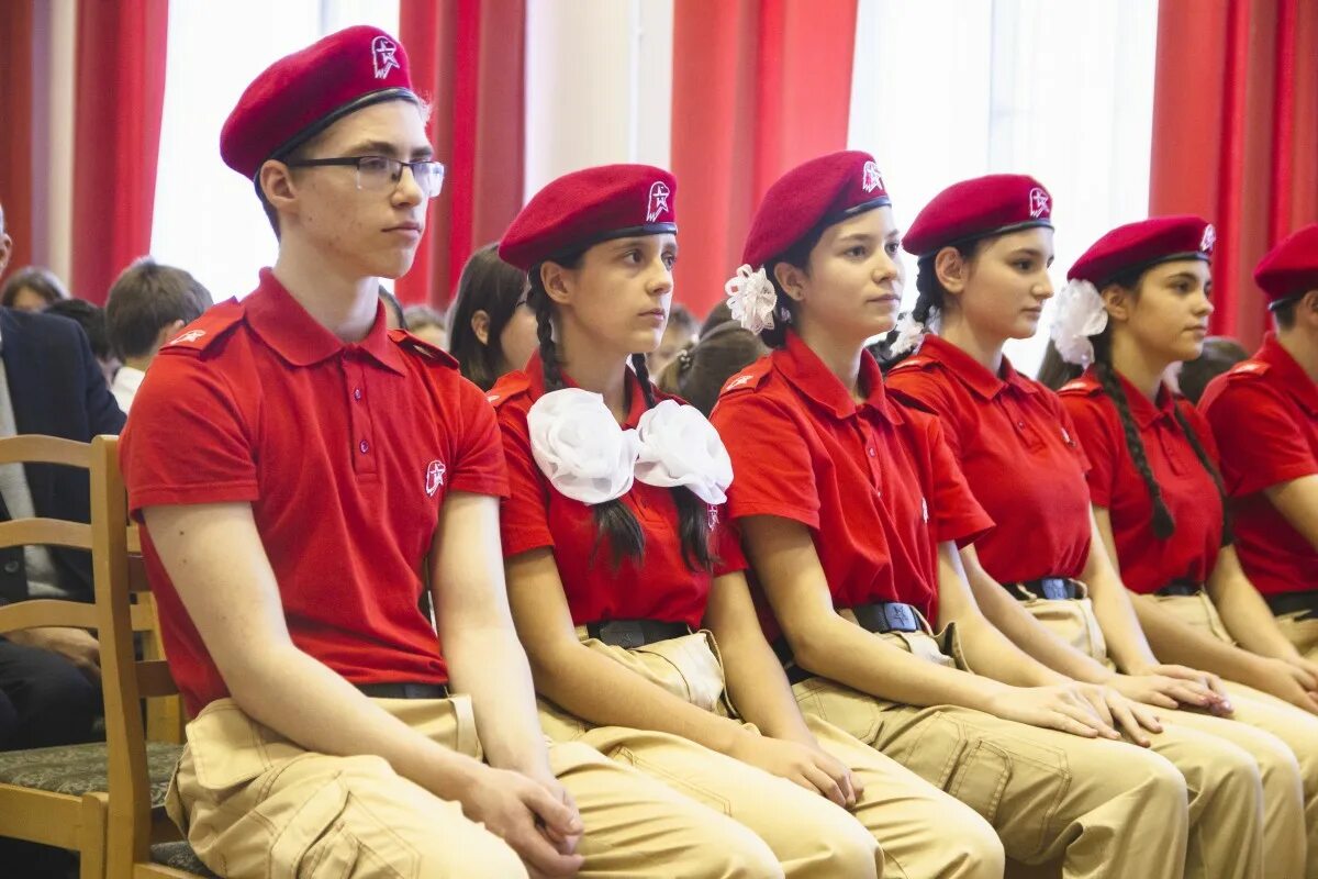 юнармейский отряд в школе. юнармейцы в школе. юнармия киров. юнармия наставничество. волгоградская юнармия.